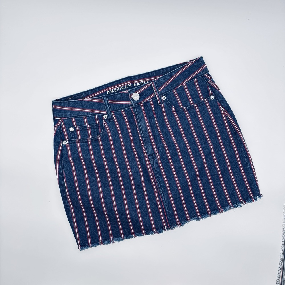 American Eagle Skirt Womens 10 Blue Red Striped Denim Jean Mini Stretch Raw Edge